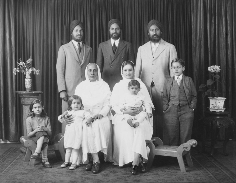 Hari family photograph, location unknown, c. 1932.